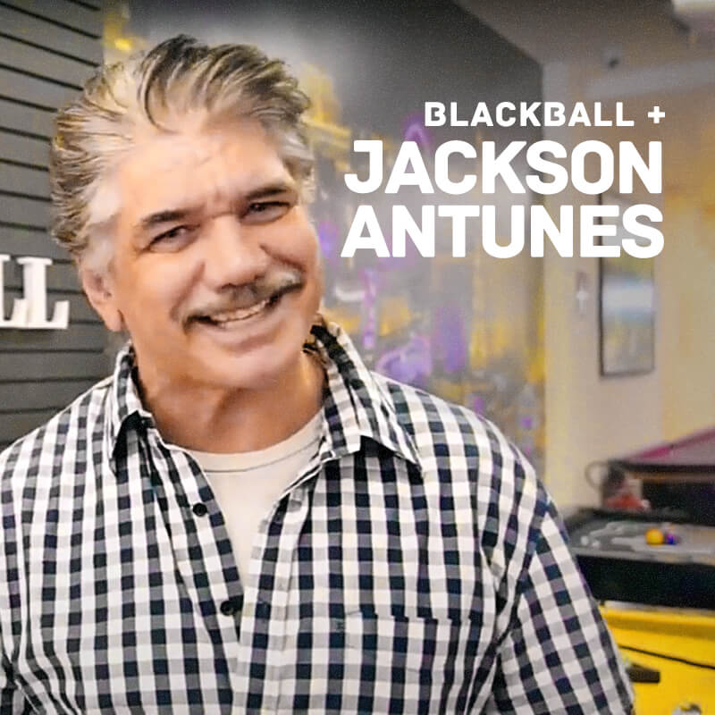 Jackson Antunes em material do acervo audiovisual da ADict